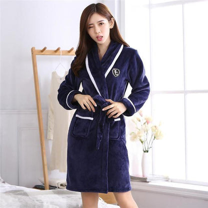 Elegant Winter Flannel Robe for Couples - Soft and Cosy Sleepwear