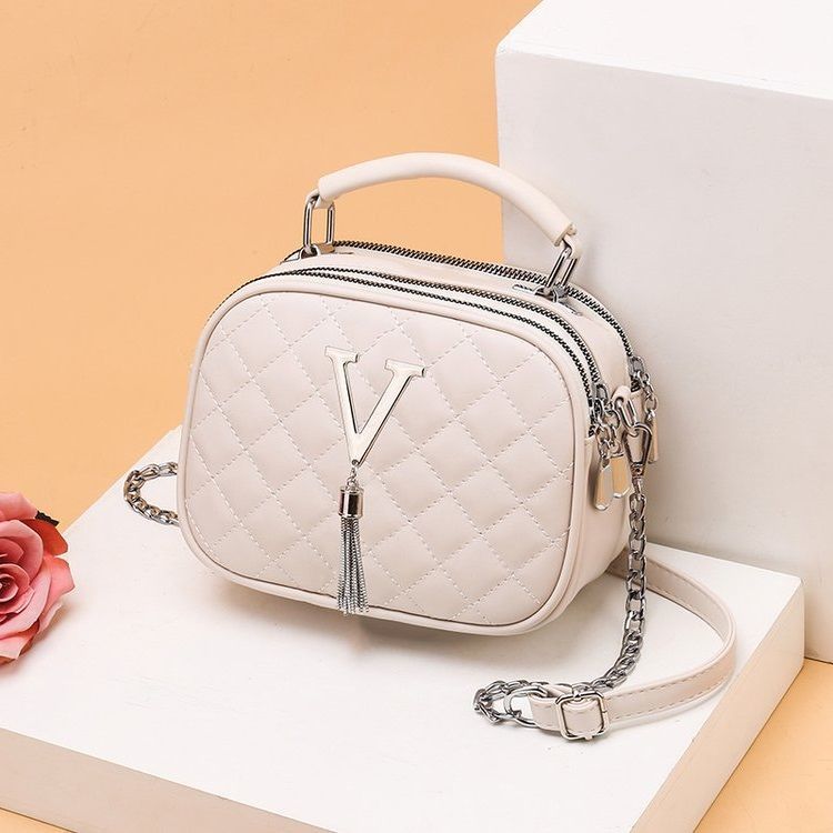 One-Shoulder Large Capacity Handbag White Front V