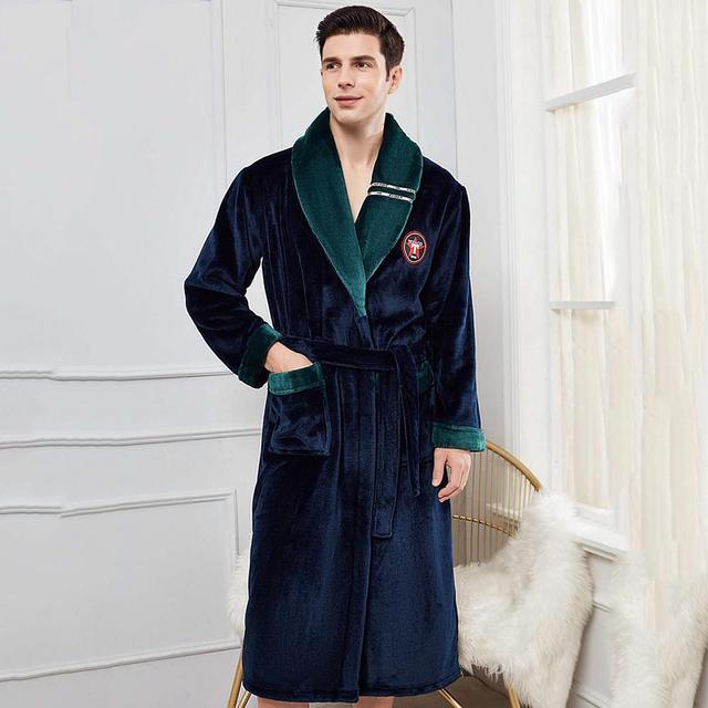 Elegant Winter Flannel Robe for Couples - Soft and Cosy Sleepwear