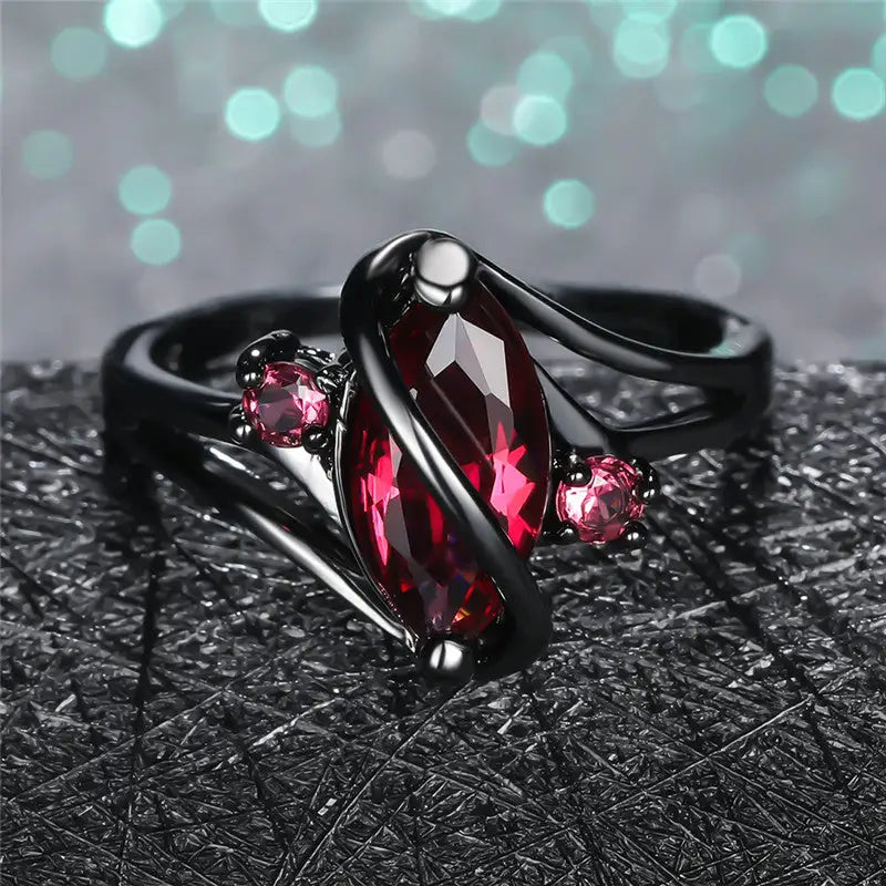 Glamorous red crystal ring