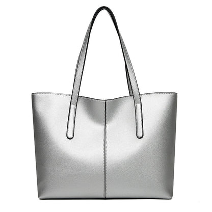 Retro Women's Shoulder Bag Silver Aspect Front White Background